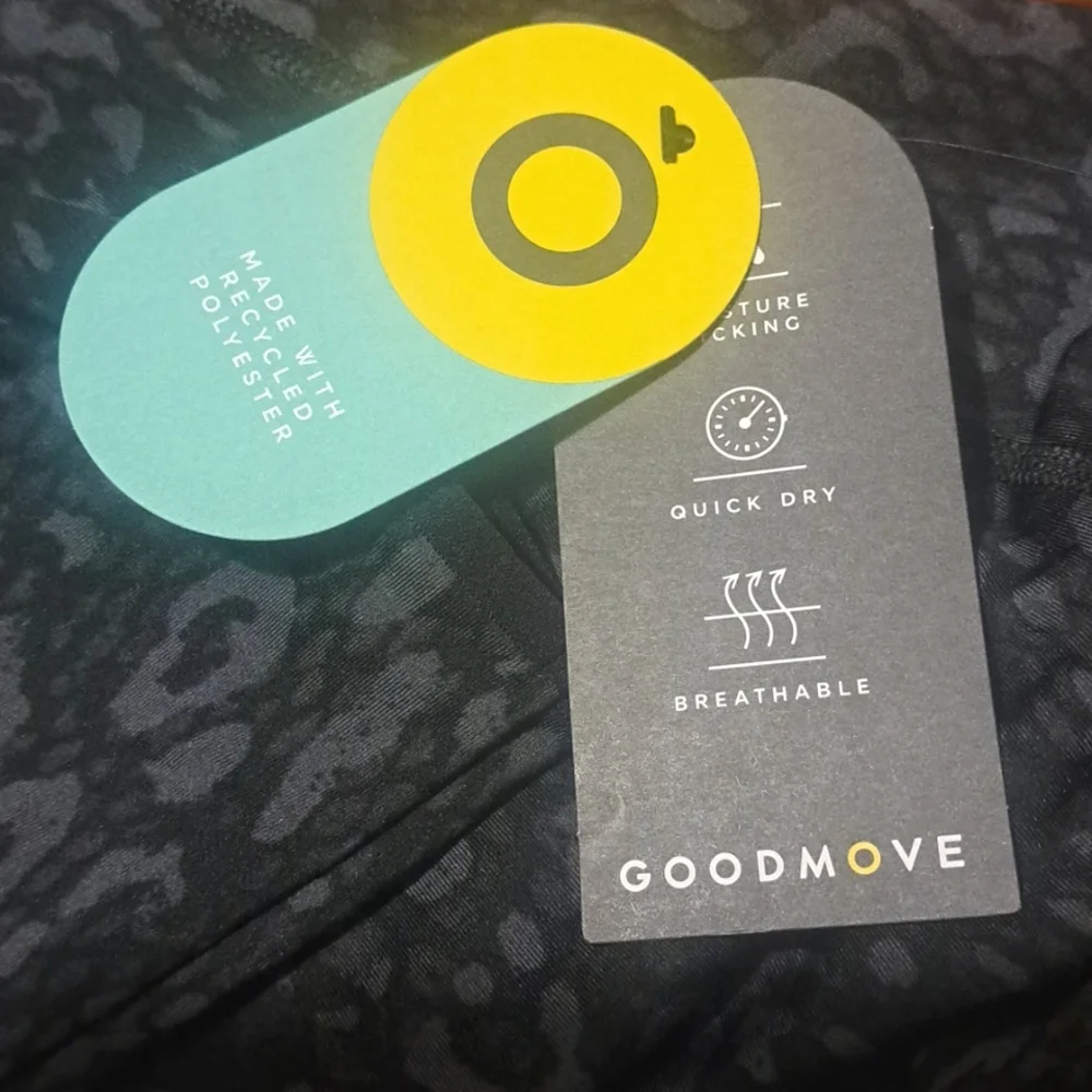 M&S GOODMOVE TOP.   SIZE 8 - Picture 11 of 15